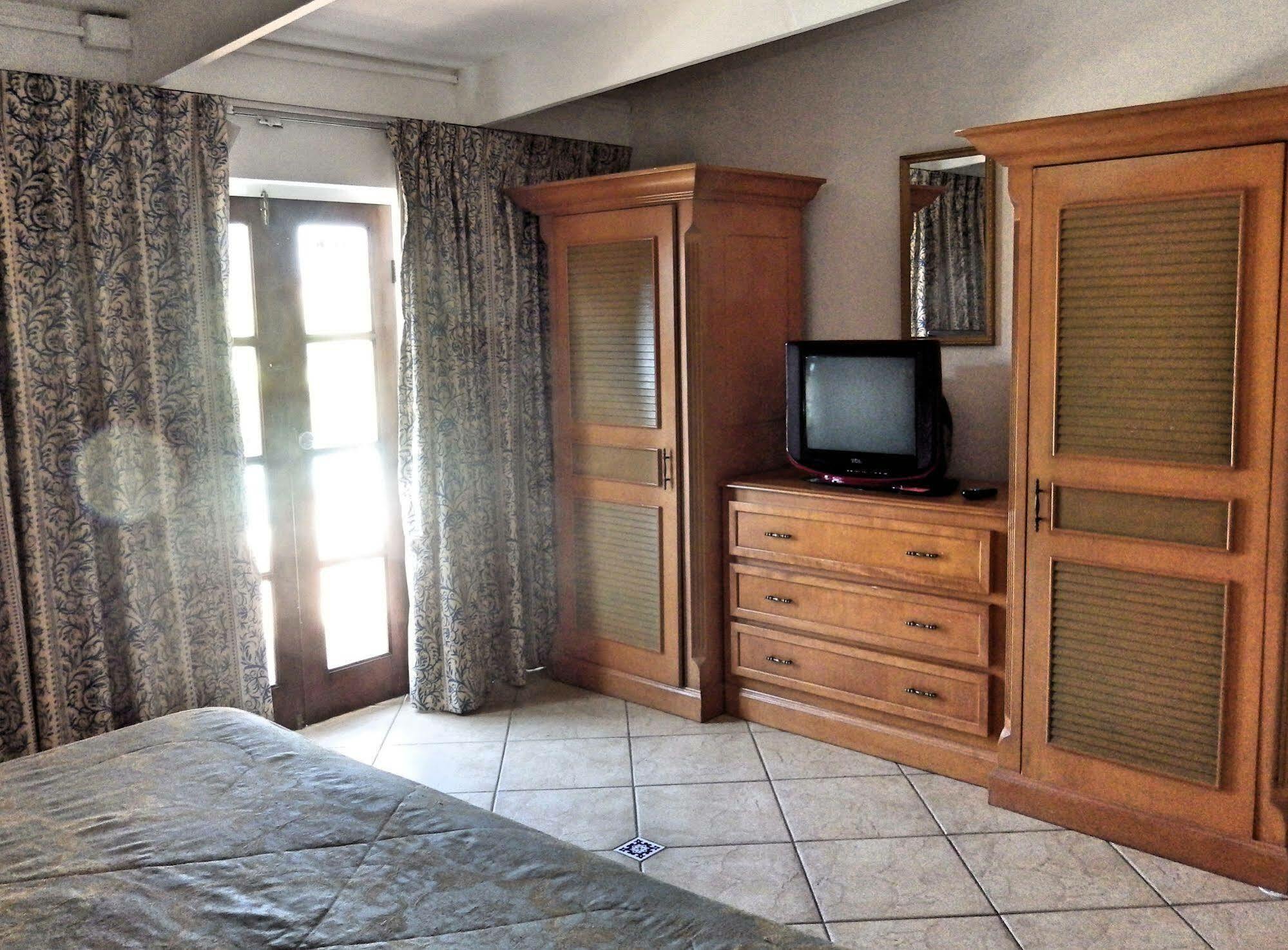 Aruba Cunucu Residence Palm Beach Luaran gambar