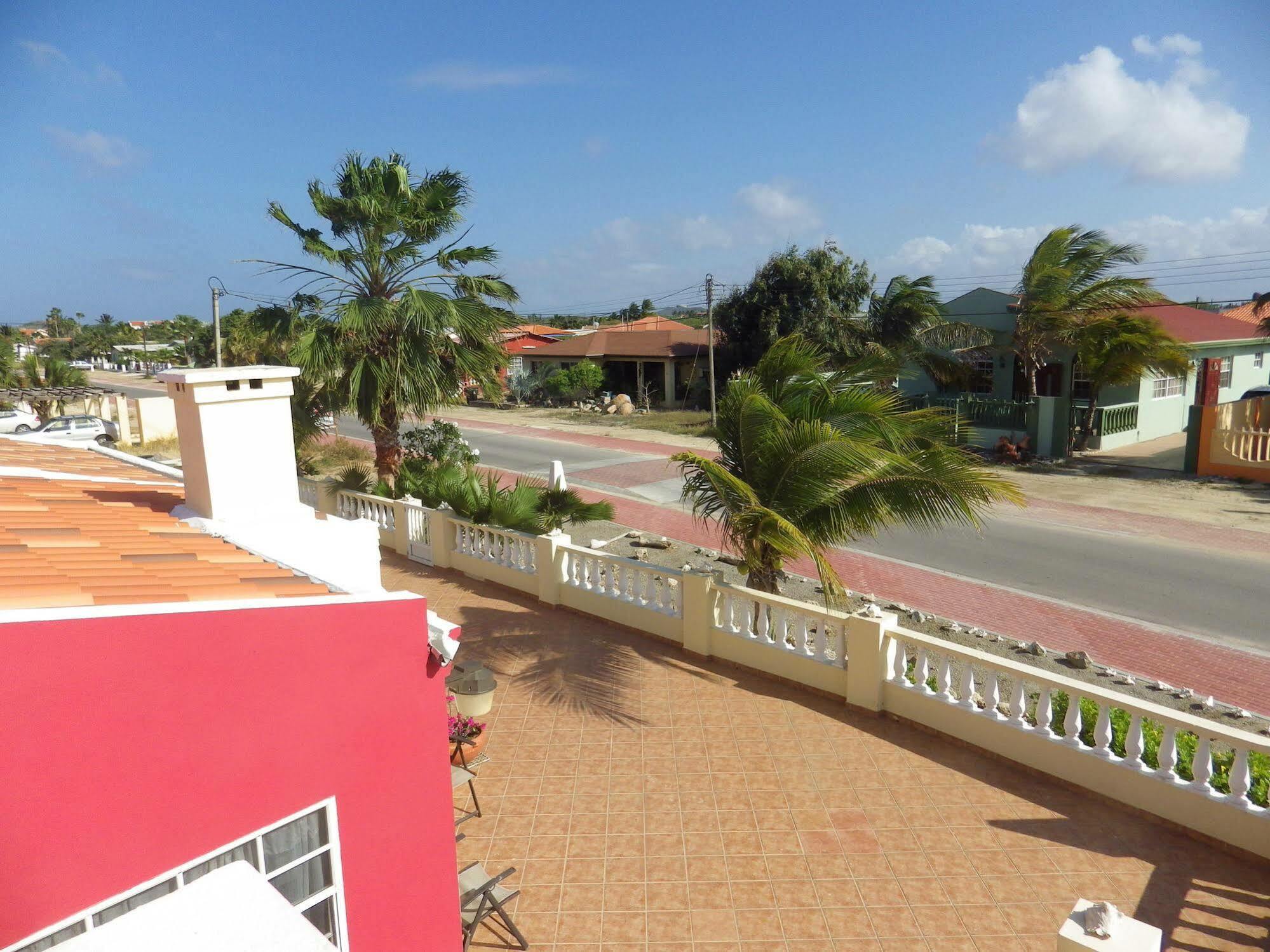 Aruba Cunucu Residence Palm Beach Luaran gambar